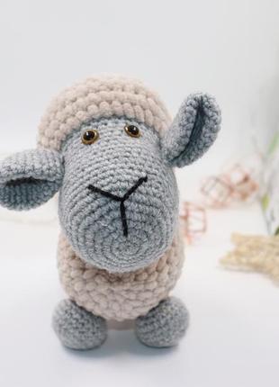 В'язана овечка гачком, плюшева овечка амігурумі, інтер'єрна іграшка4 фото