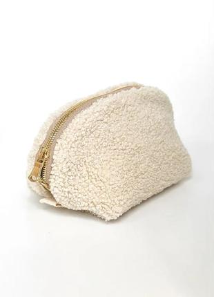 Косметичка меховая тедди женская бежевая маленькая органайзер из меха для косметики...