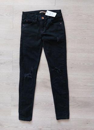 Новые джинсы черные pull &amp; bear с рваностями, размер xs