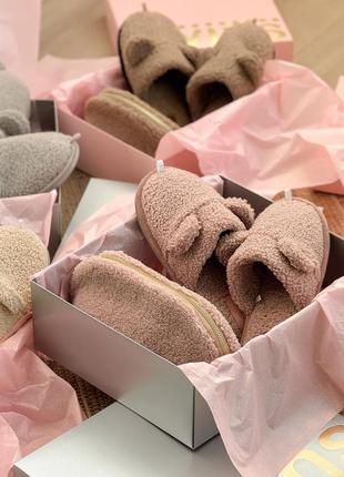 Подарунковий набір teddy капці домашні жіночі  хутрянi та маленька косметичка (рожевий)