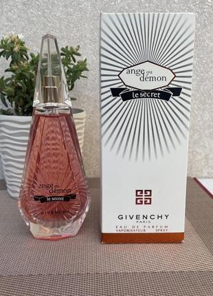 Givenchy ange ou demon le secret.