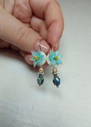Сережки з блакитними квітами