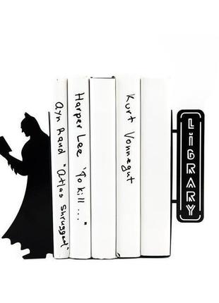 Упоры для книг металлические «читающий бэтмен»