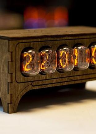 Часы ламповые на ин 12 nixie clock  в стиле ретро винтаж6 фото