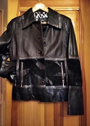 Куртка кожаная с замшевыми вставками.