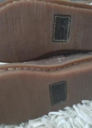 Чоботи для дівчинки замшеві від clarks р. 7 f (24 m)9 фото