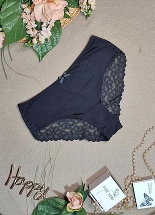 Женские трусики с кружевом