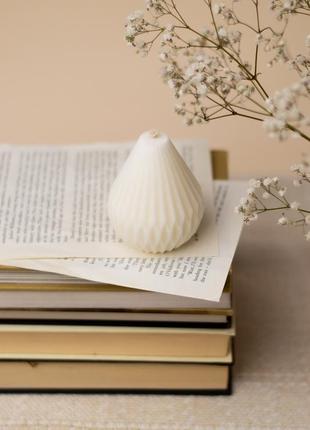 Інтер'єрна свічка груша, у формі геометричної груші