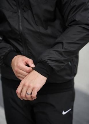 Вітровка чоловіча "windrunner jacket" nike чорна5 фото