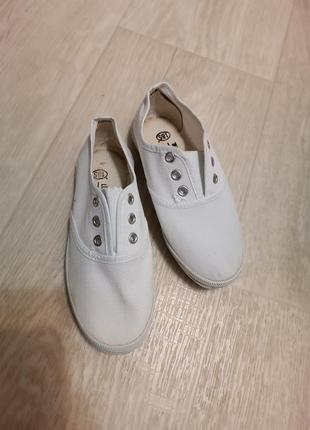 Белые кеды кроссовки мокасины тапочки для девочки мальчика стелька 17.4 см 28 р1 фото