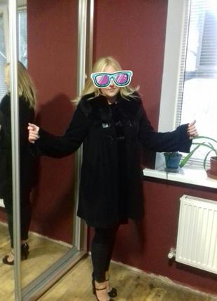 Ооочень красивое пальто. размер 4648. цена 900 грн.