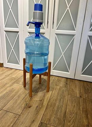 Подставка под бутыль с водой wooddecor под маслом