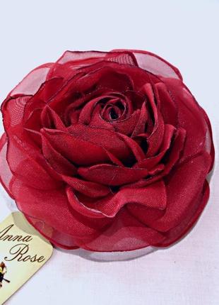 Брошка квітка з повітряної тканини ручної роботи "бордова чайна троянда"1 фото