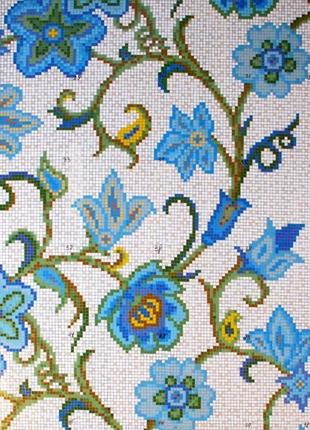 Квітковий декор з мозаїки для ванної кімнати3 фото