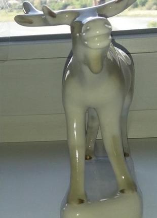 Порцелянова статуетка лось 3
