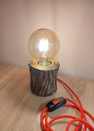 Настільний світильник з дерева в стилі лофт з лампою едісона4 фото