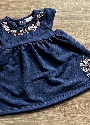 Платье на девочку