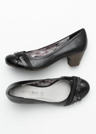Шкіряні жіночі туфлі marco tozzi