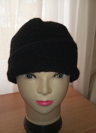 Шапка жіноча ( італія)