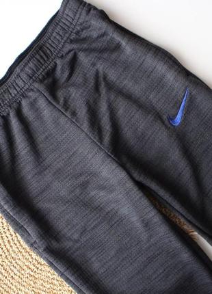 Фирменные тоненькие спортивные штаны nike оригинал рост 147-1582 фото