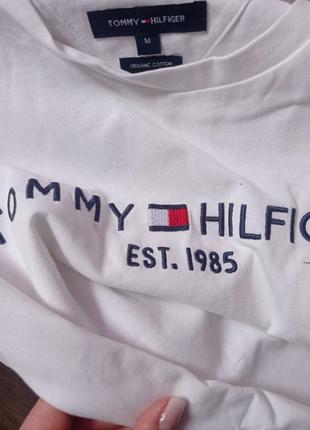 Белая футболка tommy hilfiger3 фото