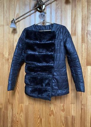 Курточка осінньо весняна