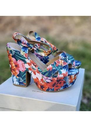 Яскраві французські  босоніжки на платформі cosmoparis 37 розмір