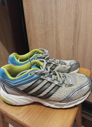 Кроссовки женские adidas, оригинал.