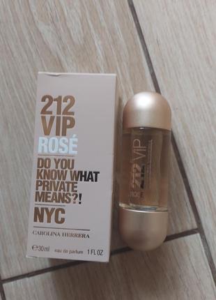 212vip rose carolina herrera