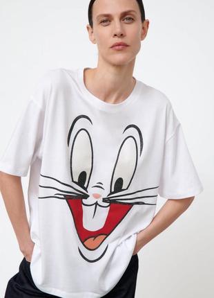 Футболка zara з кроликом looney tunes