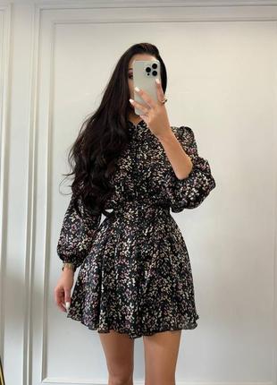 Сукня жатий шовк з гудзиками клеш чорна в квіти5 фото