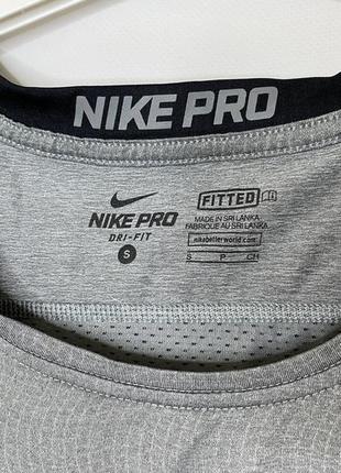 Спортивна майка nike pro6 фото