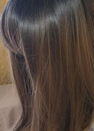 Перука реалістична середня довжина  пряме волосся6 фото