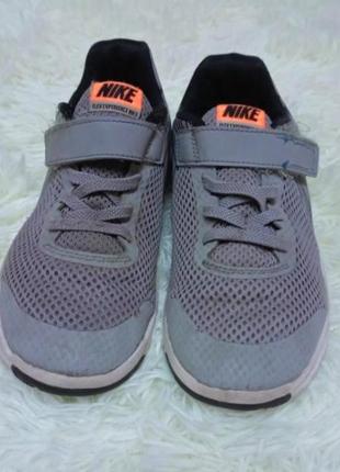 Кросівки nike flex exeprience rn 5
