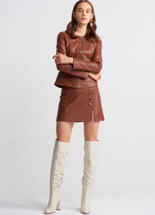 Кожаная курточка, жакет экокожа, на подкладке 34 размер коричневая3 фото