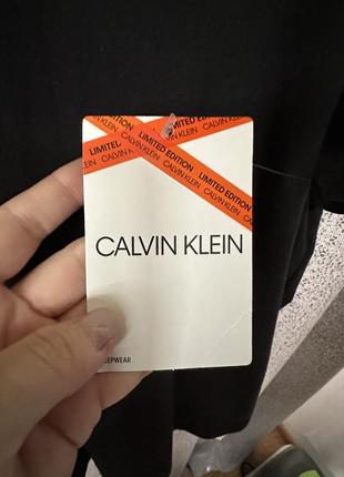 Calvin klein футболка черная оригинал4 фото