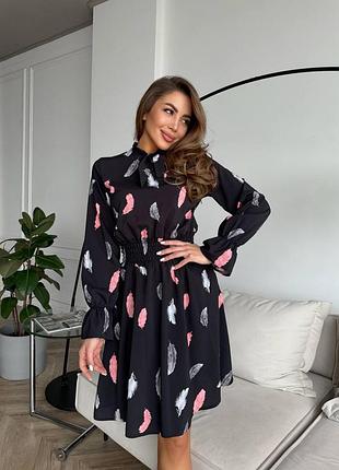 Стильное платье