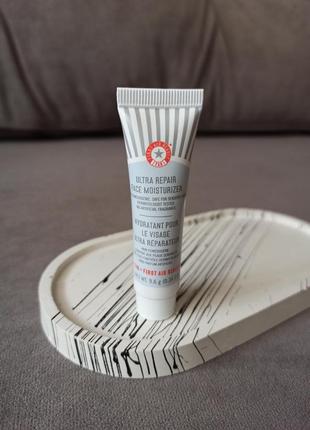First aid beauty ultra repair face moisturizer 10ml заспокійливий, зволожуючий і пом'якшувальний кре