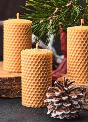 Набір ніжних медових свічок персикового кольору для оригінального подарунку та декору