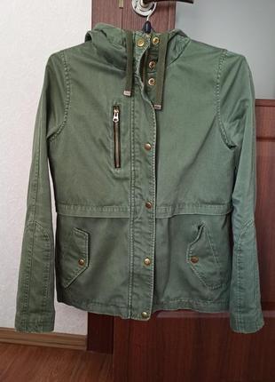 Куртка, ветровка хлопковая, легкая весна-осень 38 размер8 фото