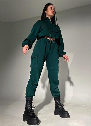 Жіночий спортивний костюм на флісі теплий для повсякдення темно-зелений10 фото