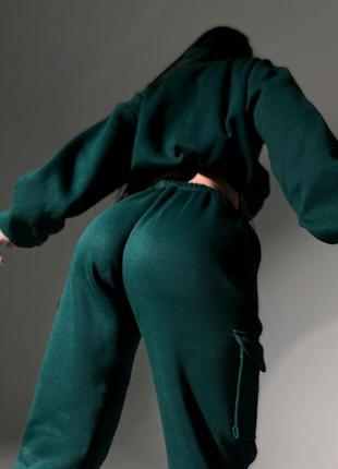 Жіночий спортивний костюм на флісі теплий для повсякдення темно-зелений5 фото