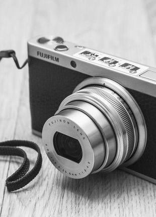 Цифровий фотоапарат fujifilm xf1