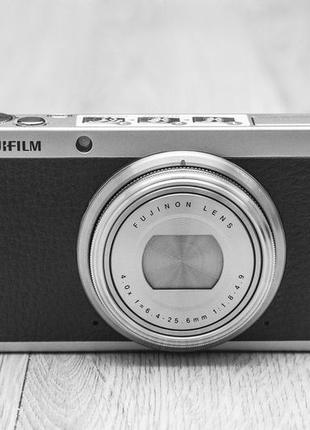 Цифровий фотоапарат fujifilm xf12 фото