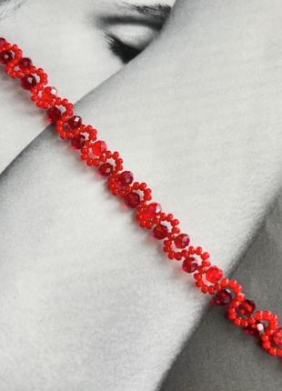 Плетений червоний браслет з бісеру і кришталевих намистин2 фото