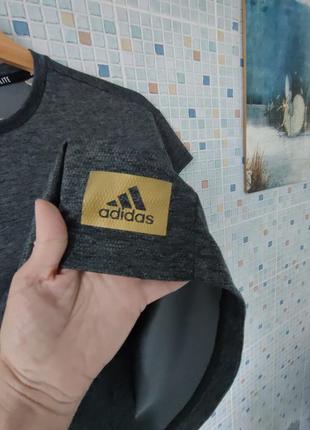 Новая футболка adidas.3 фото