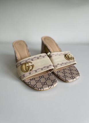 Босоножки gucci 38. размер.