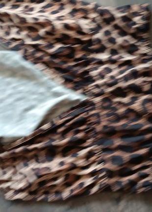 Боди леопард в принт с вырезом декольте3 фото