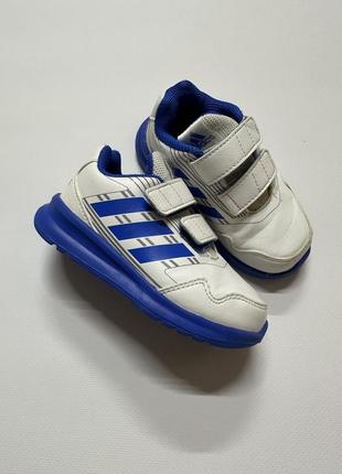 Кросівки adidas