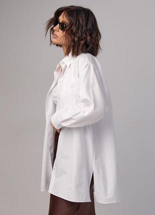 Женская белая классическая удлиненная рубашка оверсайз с карманом м/л m/l классика3 фото